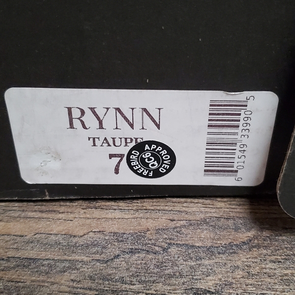 Freebird Rynne Taupe distressed leather flat booties size 7 - Picture 6 of 8